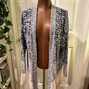 Soft and comfy ombre blue and white sweater cardigan from GAP #winterknits